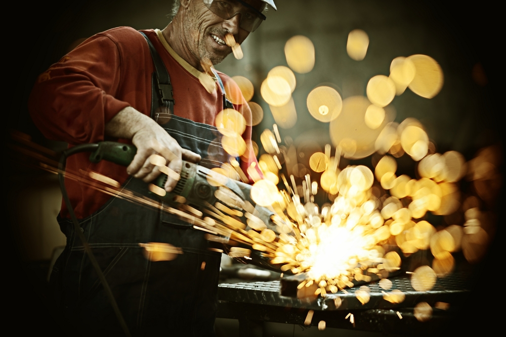 Background worker. Welding workplace. Welder's workplace. Резка рабочие день. Worker Cuts Metall.